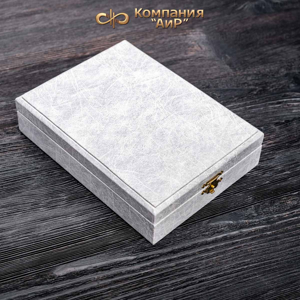 Книга в окладе Звезды в снегу, Артикул: 34817 - Компания «АиР»