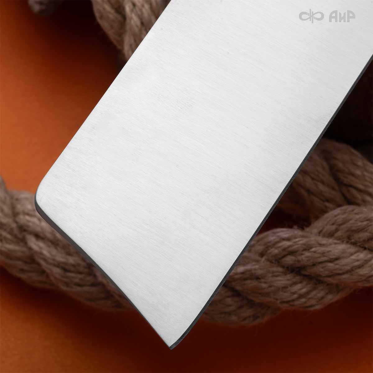 Уралмаш тесак (микарта красно-синяя, паракорд с темлячным узлом, кастомная заточка) - Компания «АиР»