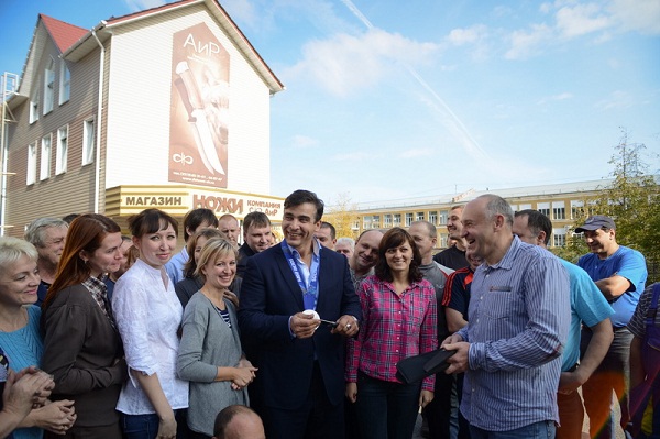 Компанию «АиР» с дружественным визитом посетил олимпийский чемпион-саночник Альберт Демченко.  - Промышленное клинковое производство. Компания «АиР»