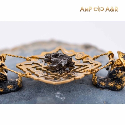 Сувенир Звездочеты, голубой агат, Сихотэ-Алинский метеорит, Артикул: 36899  - Компания «АиР»