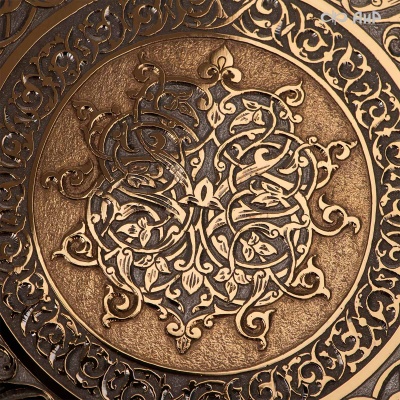 Коран на арабском языке в окладе с зелеными алпанитами, в коробке с декоративной накладкой , Артикул: 39178 - Компания «АиР»