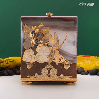 Шкатулка Стрекоза и лотос из яшмы и агата, Артикул: 39044 * - Компания «АиР»