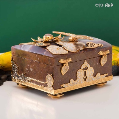 Шкатулка Стрекоза и лотос из яшмы и агата, Артикул: 39044 * - Компания «АиР»