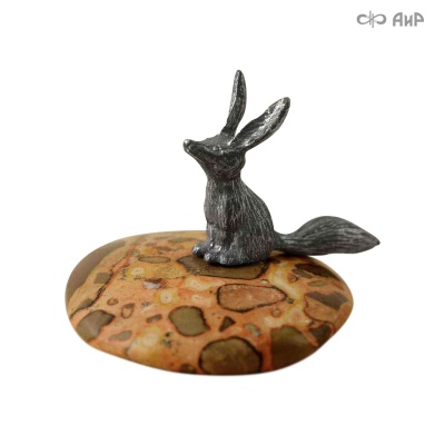 Сувенир Лис на камне (риолит, пейзажная яшма) - Компания «АиР»