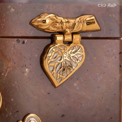 Шкатулка Стрекоза и лотос из яшмы и агата, Артикул: 39044 * - Компания «АиР»