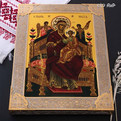 Икона Божией Матери Всецарица (Пантанасса) в окладе и киоте, Артикул: 39149 - Компания «АиР»