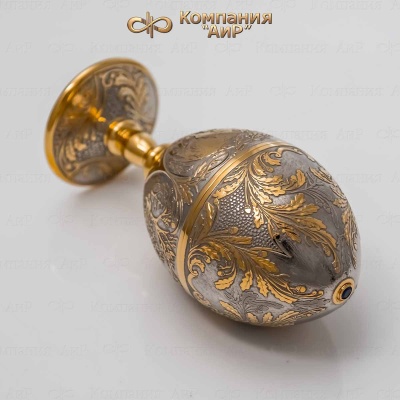 Яйцо сувенирное Лесные кабаны с синей шпинелью, Артикул: 32134 - Компания «АиР»