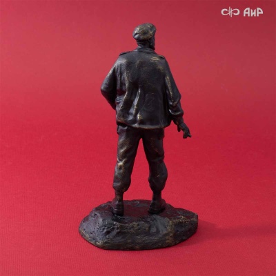 Композиция Фидель с сигарой, ореховый кап, золото, черный никель, дамасская сталь ZDI-1016, Артикул: AF0000025163 - Компания «АиР»