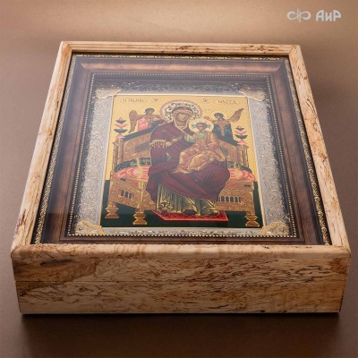 Икона Божией Матери Всецарица (Пантанасса) в окладе и киоте, Артикул: 39149 - Компания «АиР»