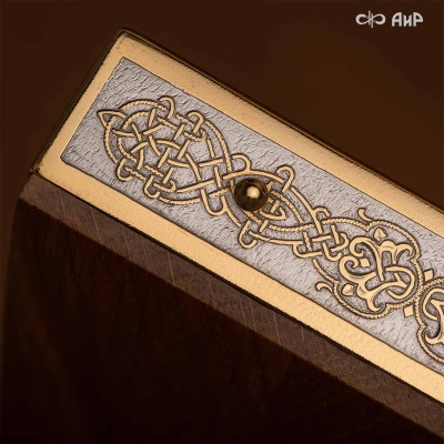 Икона в окладе Казанская Божья Матерь, Артикул: 38926 - Компания «АиР»